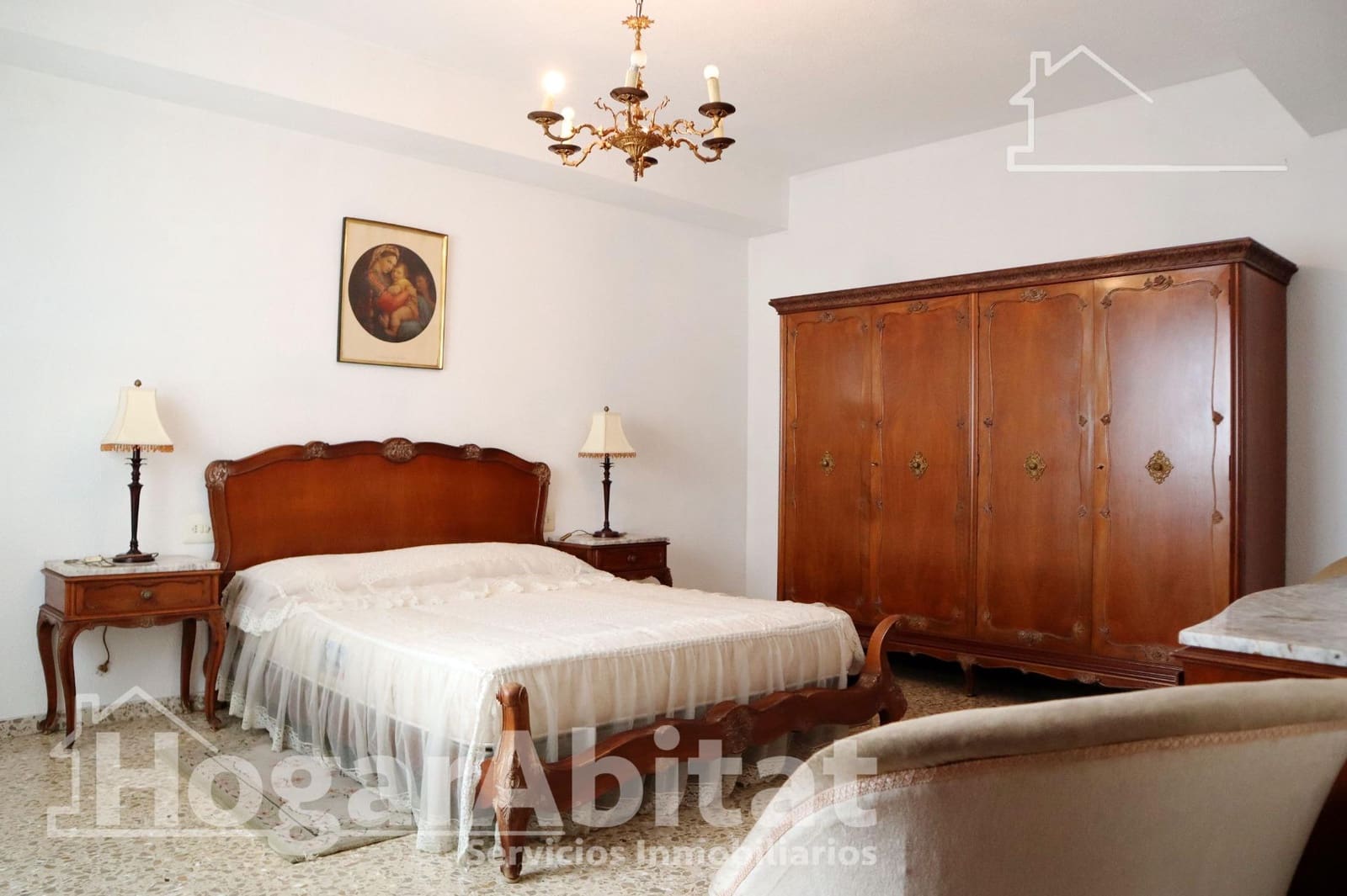 4 bedroom Flat for sale in Oliva - € 120,000 (Ref: 9851823)