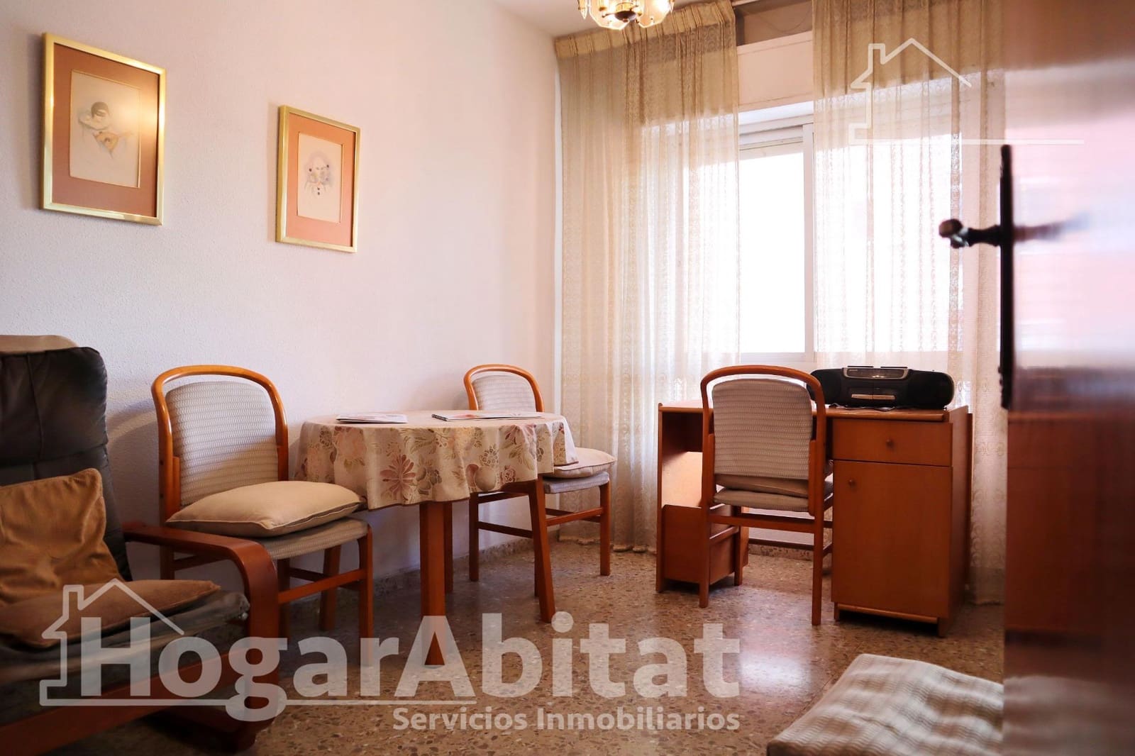 4 bedroom Flat for sale in Oliva - € 120,000 (Ref: 9851823)