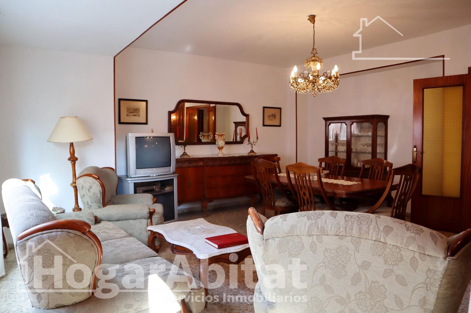 4 bedroom Flat for sale in Oliva - € 120,000 (Ref: 9851823)