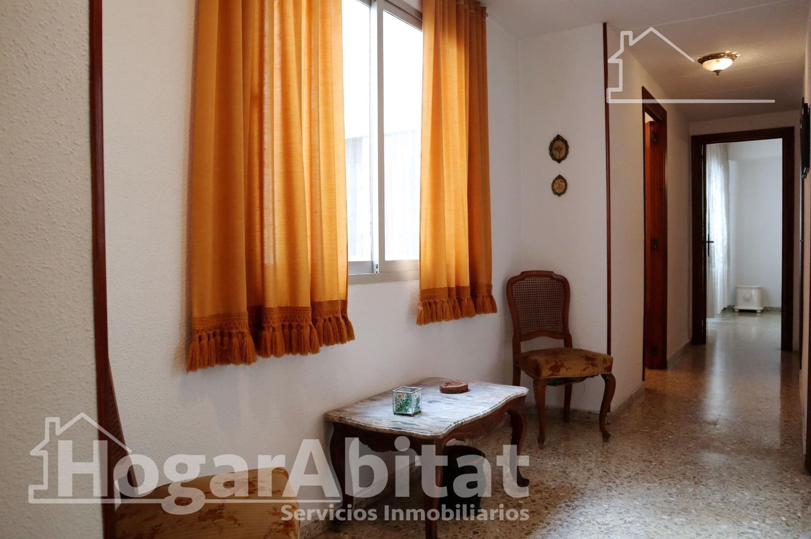 4 bedroom Flat for sale in Oliva - € 120,000 (Ref: 9851823)