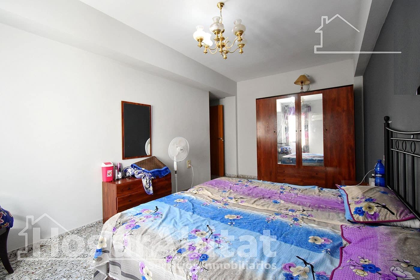 4 bedroom Flat for sale in Oliva - € 140,000 (Ref: 9851824)