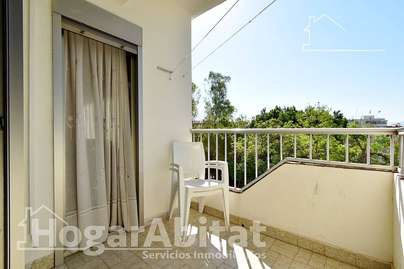 4 bedroom Flat for sale in Oliva - € 140,000 (Ref: 9851824)