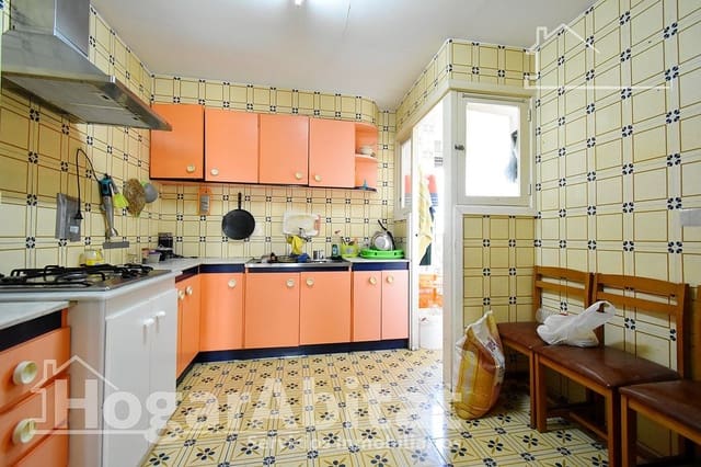 4 sovrum Lägenhet till salu i Oliva - 140 000 € (Ref: 9851824)