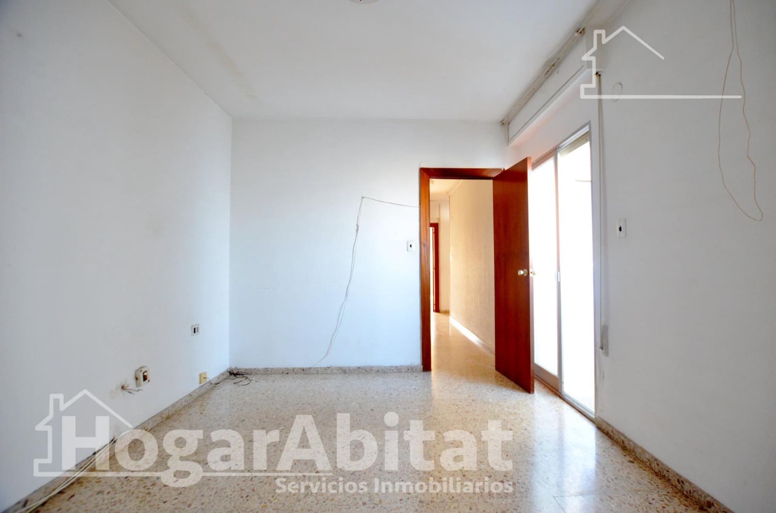4 bedroom Flat for sale in Gandia - € 190,000 (Ref: 9851827)