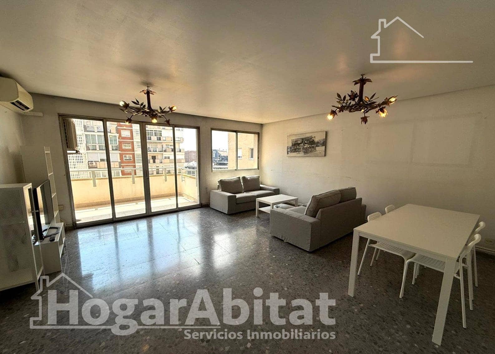 4 bedroom Flat for sale in Valencia city with garage - € 550,000 (Ref: 9855531)