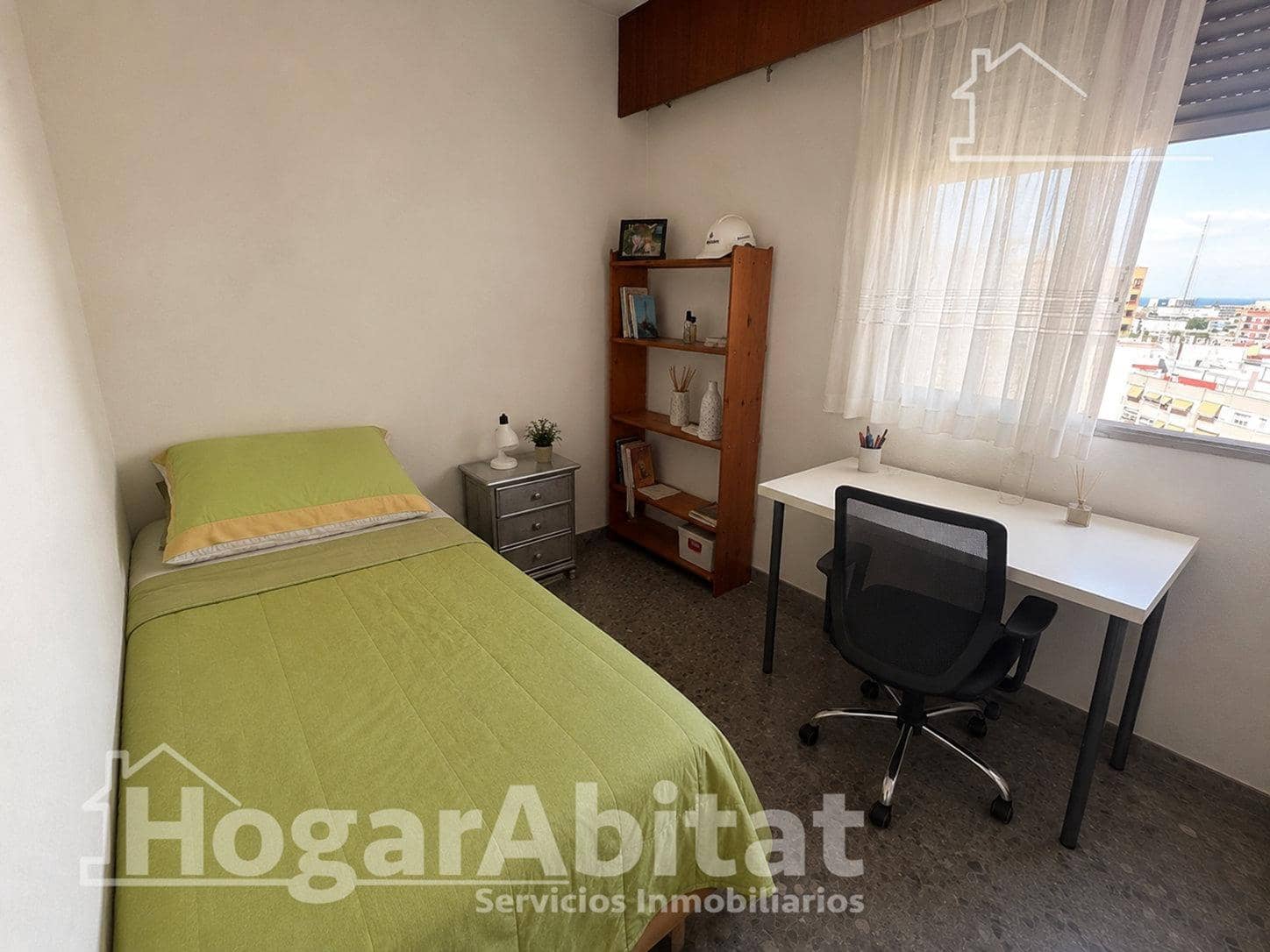 4 bedroom Flat for sale in Valencia city with garage - € 550,000 (Ref: 9855531)