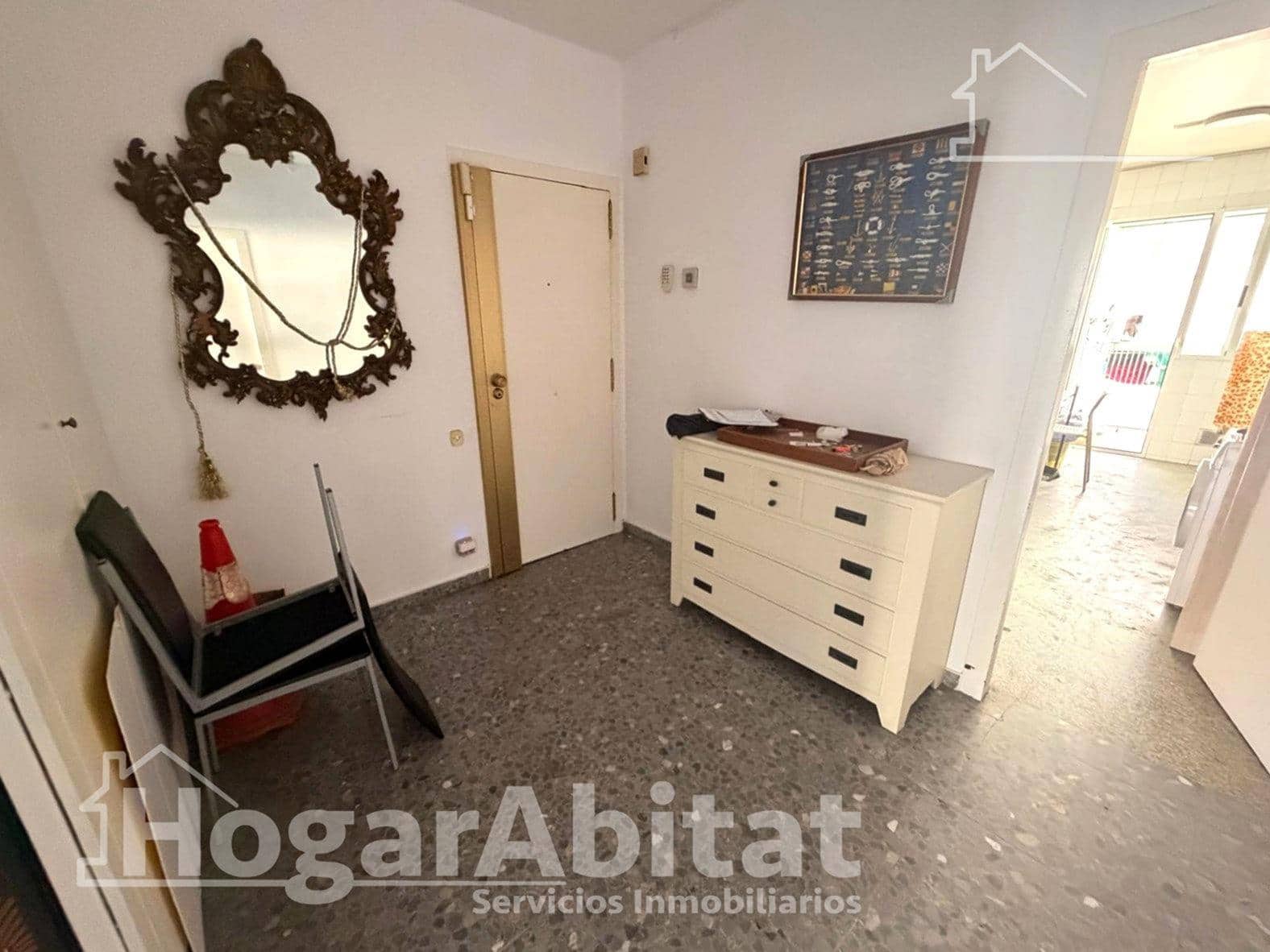 4 bedroom Flat for sale in Valencia city with garage - € 550,000 (Ref: 9855531)