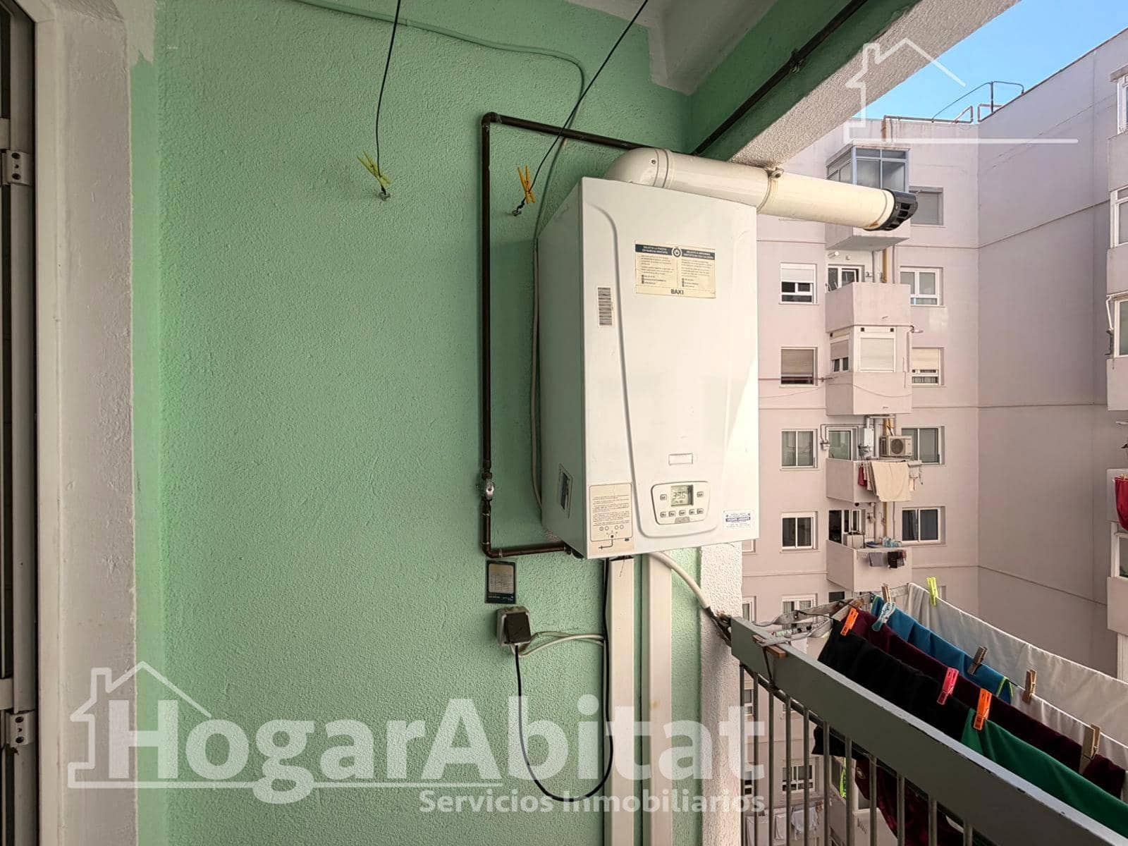 4 bedroom Flat for sale in Valencia city with garage - € 550,000 (Ref: 9855531)