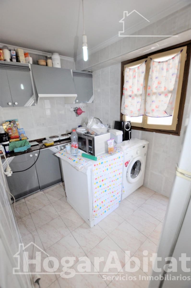 3 bedroom Flat for sale in Xirivella - € 160,000 (Ref: 9855534)