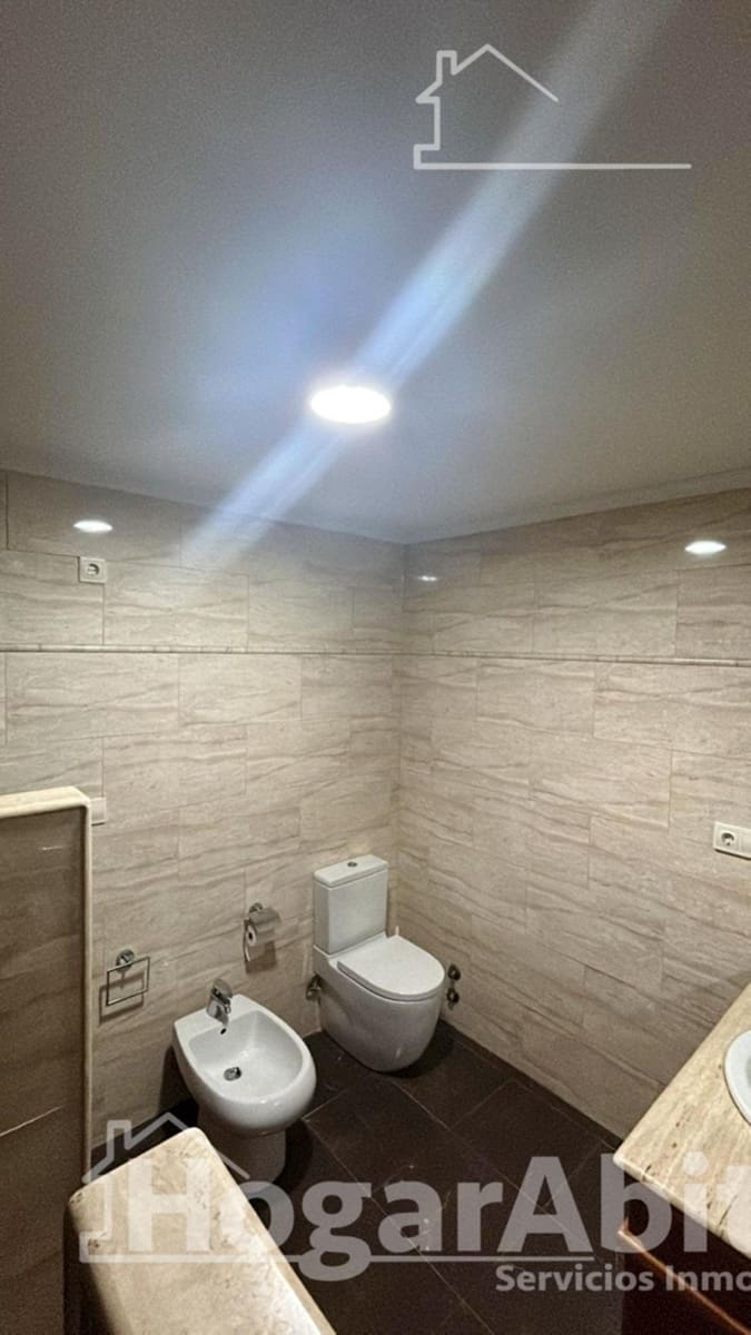 3 bedroom Villa for sale in Chiva with pool garage - € 338,000 (Ref: 9855540)