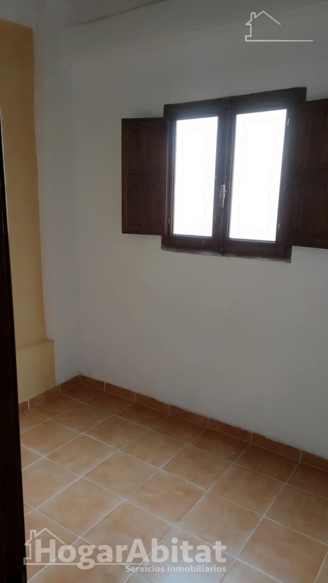 4 soverom Hus til salgs i Ontinyent - € 89 000 (Ref: 9855544)