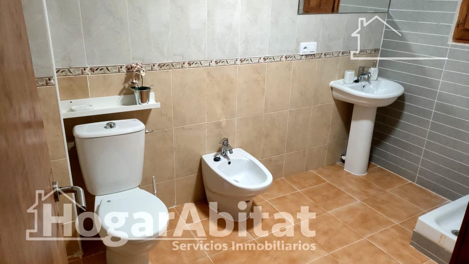 4 soverom Hus til salgs i Ontinyent - € 89 000 (Ref: 9855544)