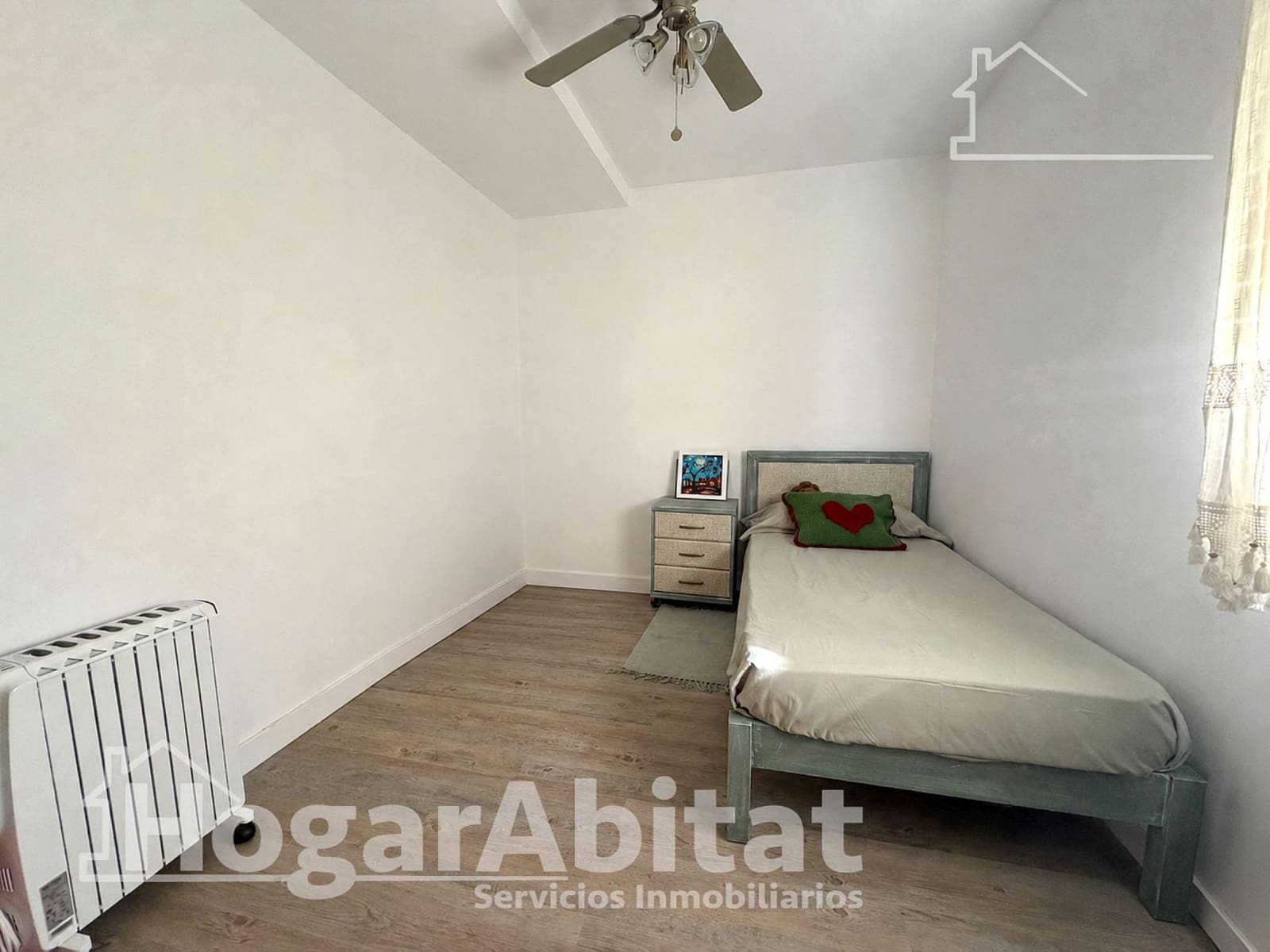 2 chambre Appartement à vendre à La Pobla de Vallbona - 240 000 € (Ref: 9860152)