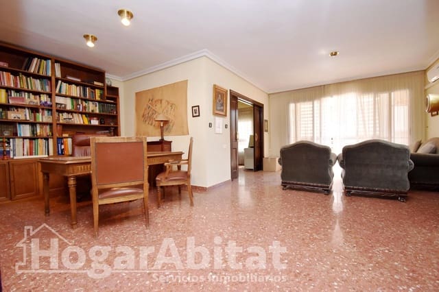 4 sypialnia Mieszkanie na sprzedaż w Norte, Castelló de la Plana z garażem - 230 000 € (Ref: 9860153)