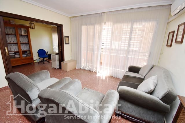 4 sypialnia Mieszkanie na sprzedaż w Norte, Castelló de la Plana z garażem - 230 000 € (Ref: 9860153)