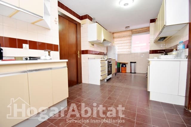 4 sypialnia Mieszkanie na sprzedaż w Norte, Castelló de la Plana z garażem - 230 000 € (Ref: 9860153)