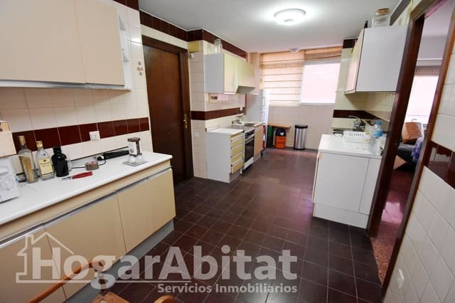 4 sypialnia Mieszkanie na sprzedaż w Norte, Castelló de la Plana z garażem - 230 000 € (Ref: 9860153)