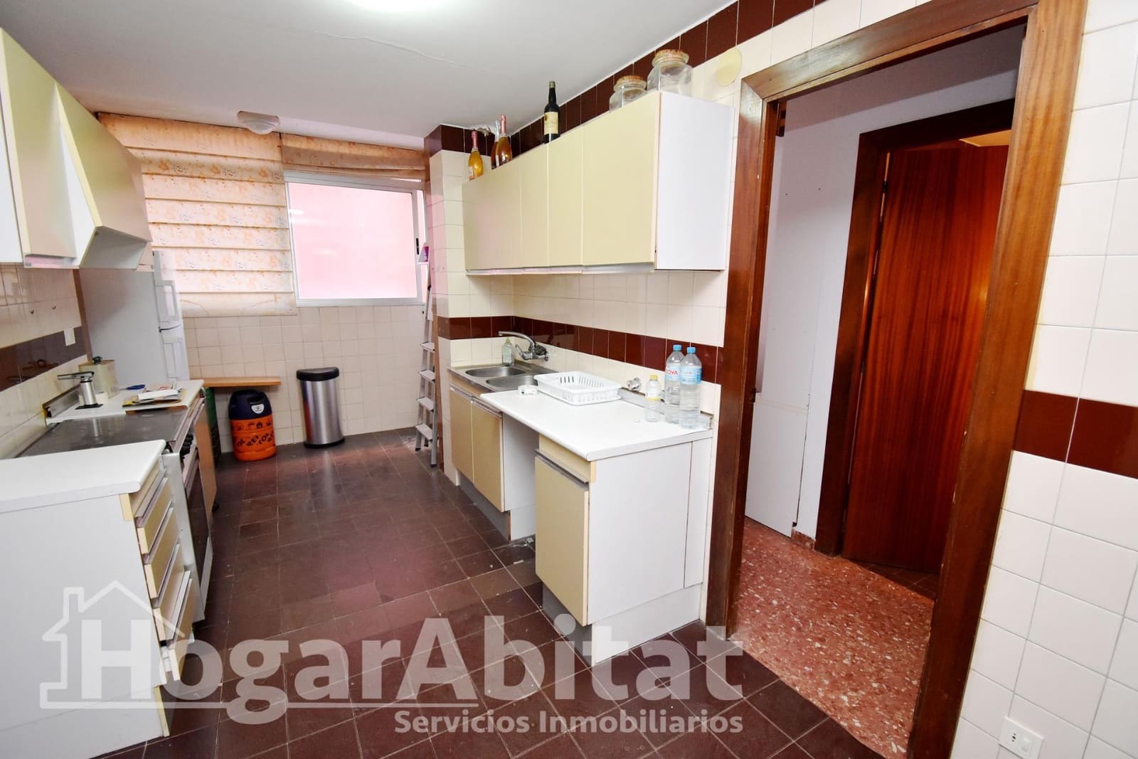 4 sypialnia Mieszkanie na sprzedaż w Castello de la Plana z garażem - 230 000 € (Ref: 9860153)