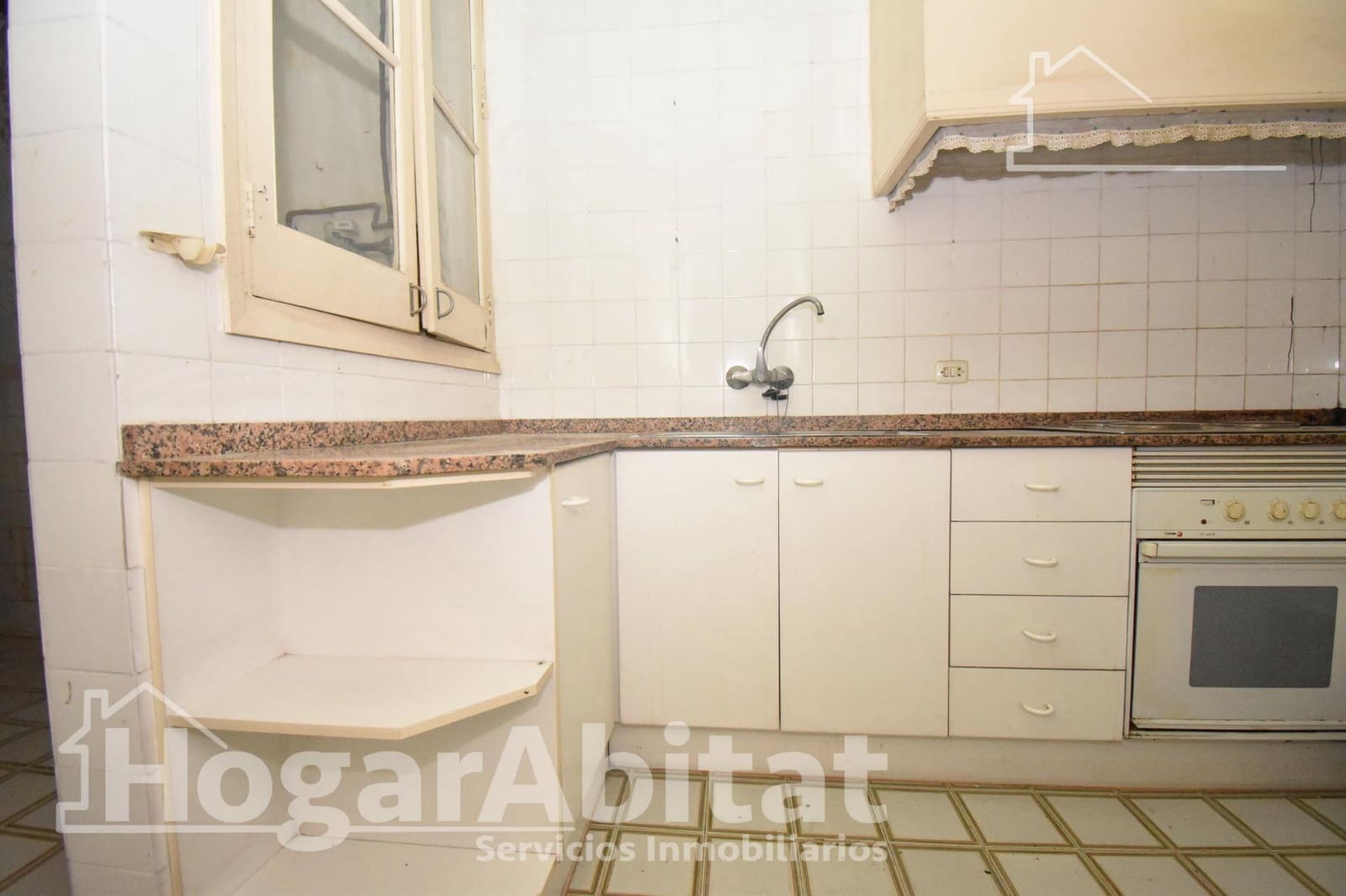 4 chambre Appartement à vendre à Castello de la Plana - 220 000 € (Ref: 9860154)