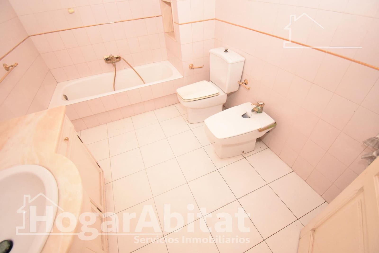 4 chambre Appartement à vendre à Castello de la Plana - 220 000 € (Ref: 9860154)