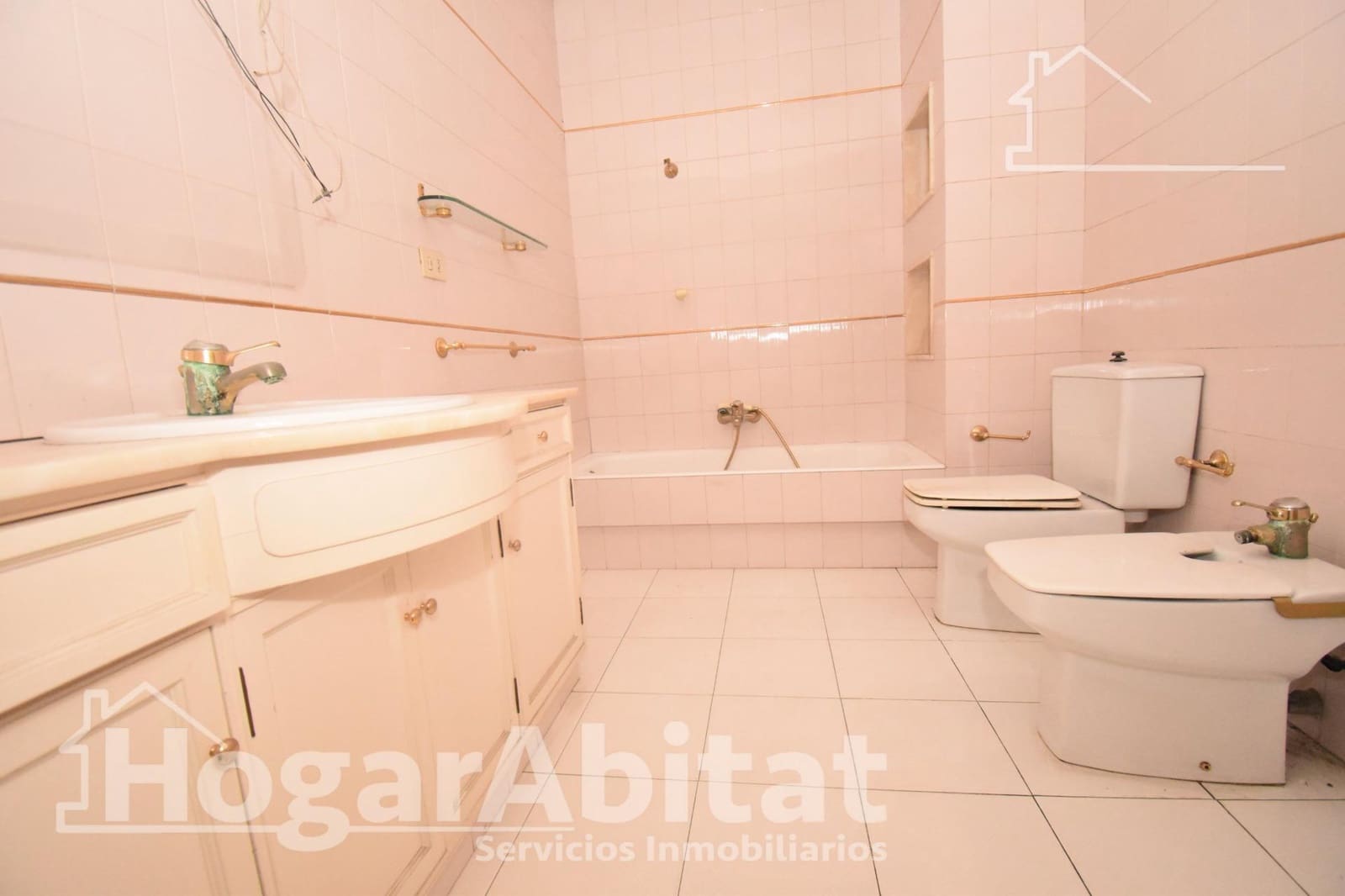 4 chambre Appartement à vendre à Castello de la Plana - 220 000 € (Ref: 9860154)