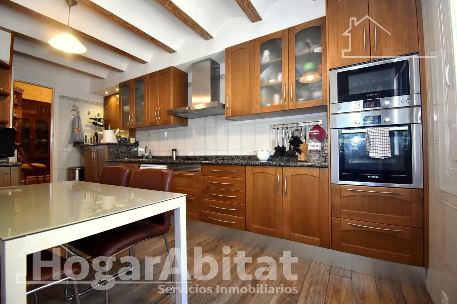 4 bedroom Villa for sale in Borriol with pool garage - € 285,000 (Ref: 9860155)