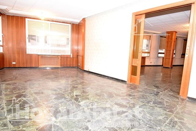 7 soverom Leilighet til salgs i Centro, Castelló de la Plana - € 300 000 (Ref: 9860156)