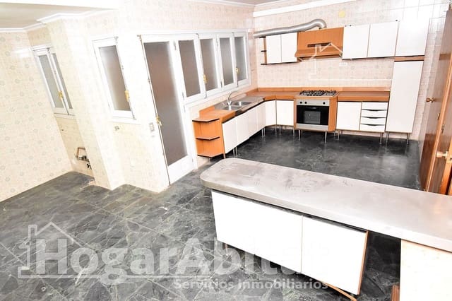 7 soverom Leilighet til salgs i Centro, Castelló de la Plana - € 300 000 (Ref: 9860156)