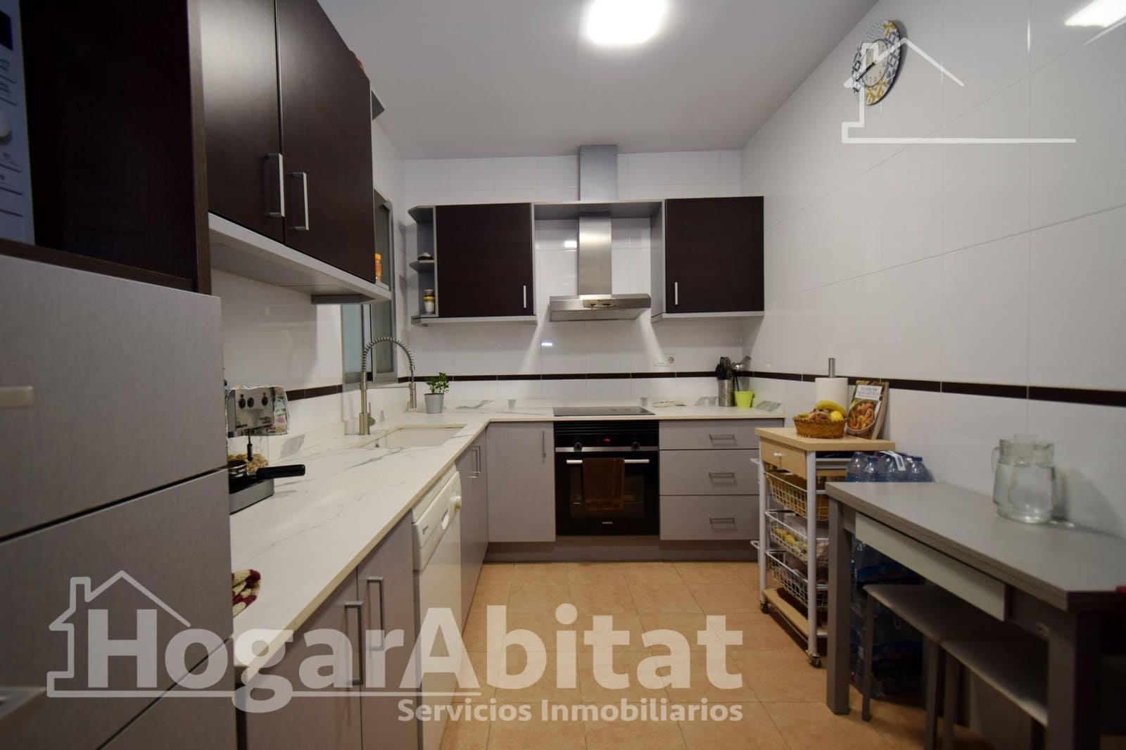 4 bedroom Flat for sale in Vilamarxant / Villamarchante with garage - € 190,000 (Ref: 9860167)