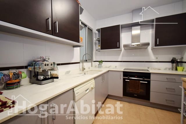 4 soveværelse Lejlighed til salg i Vilamarxant / Villamarchante med garage - € 190.000 (Ref: 9860167)