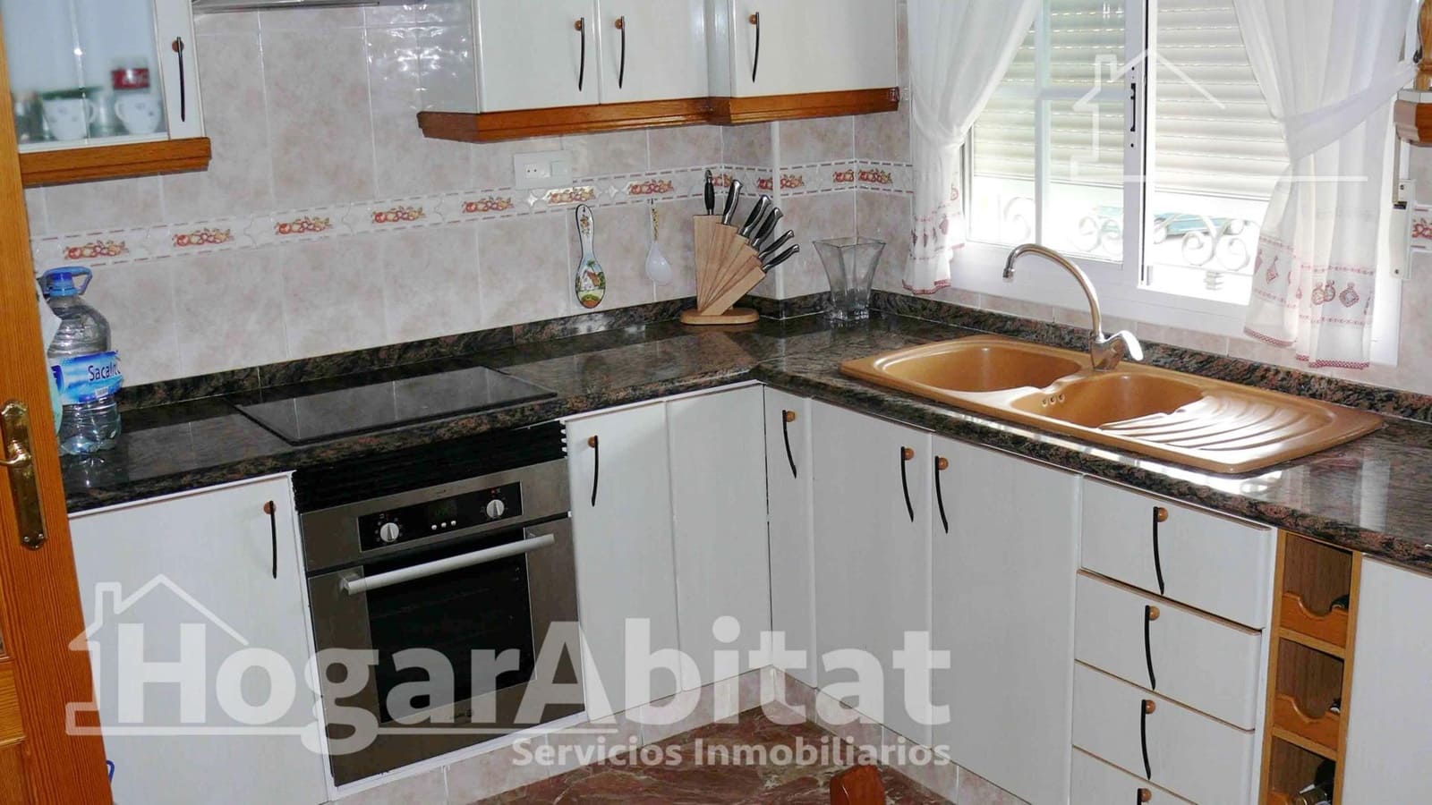 4 bedroom Villa for sale in Moncofa with pool garage - € 265,000 (Ref: 9860179)