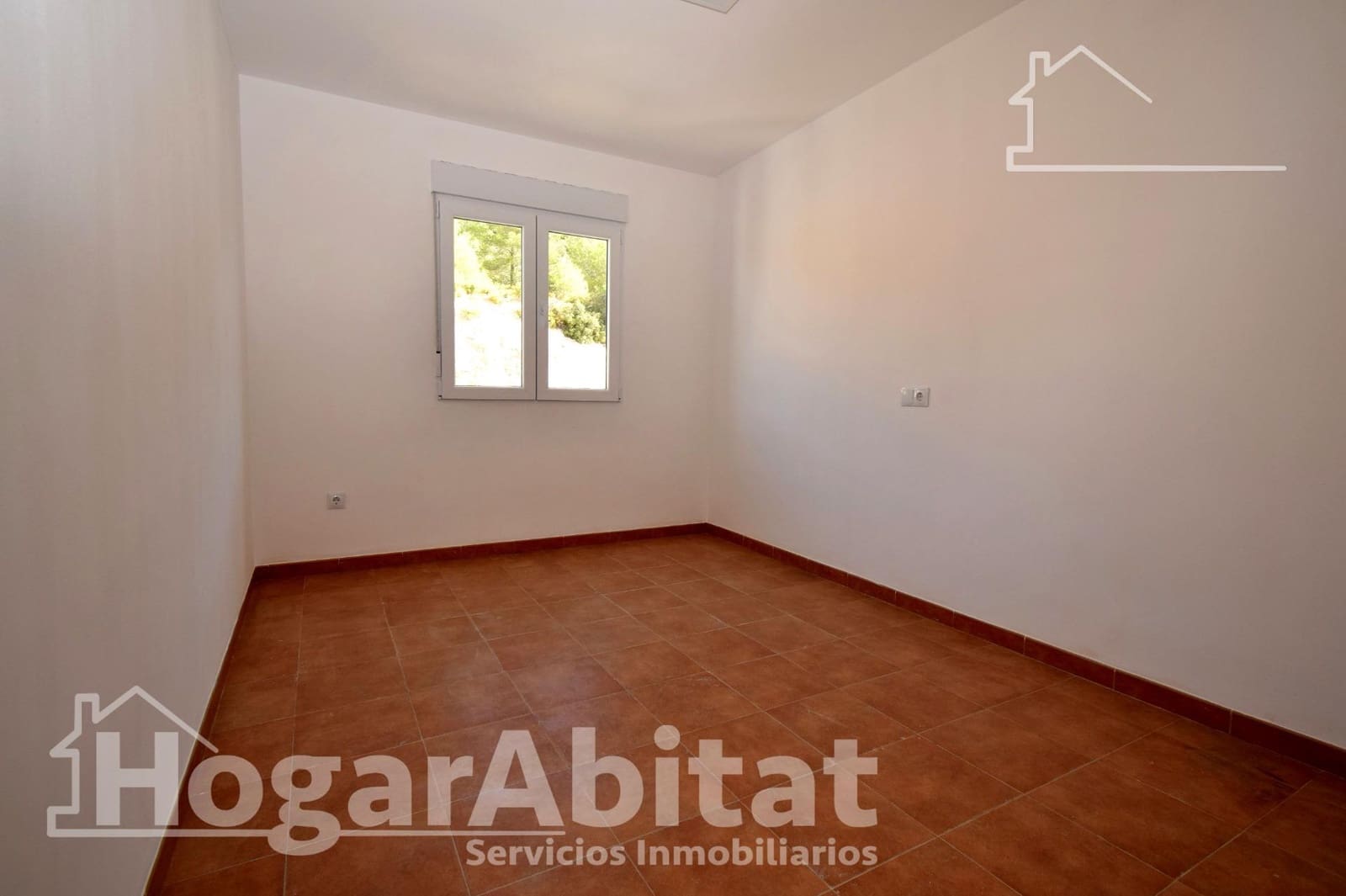 3 Zimmer Haus zu verkaufen in Chiva mit Garage - 350.000 € (Ref: 9860186)