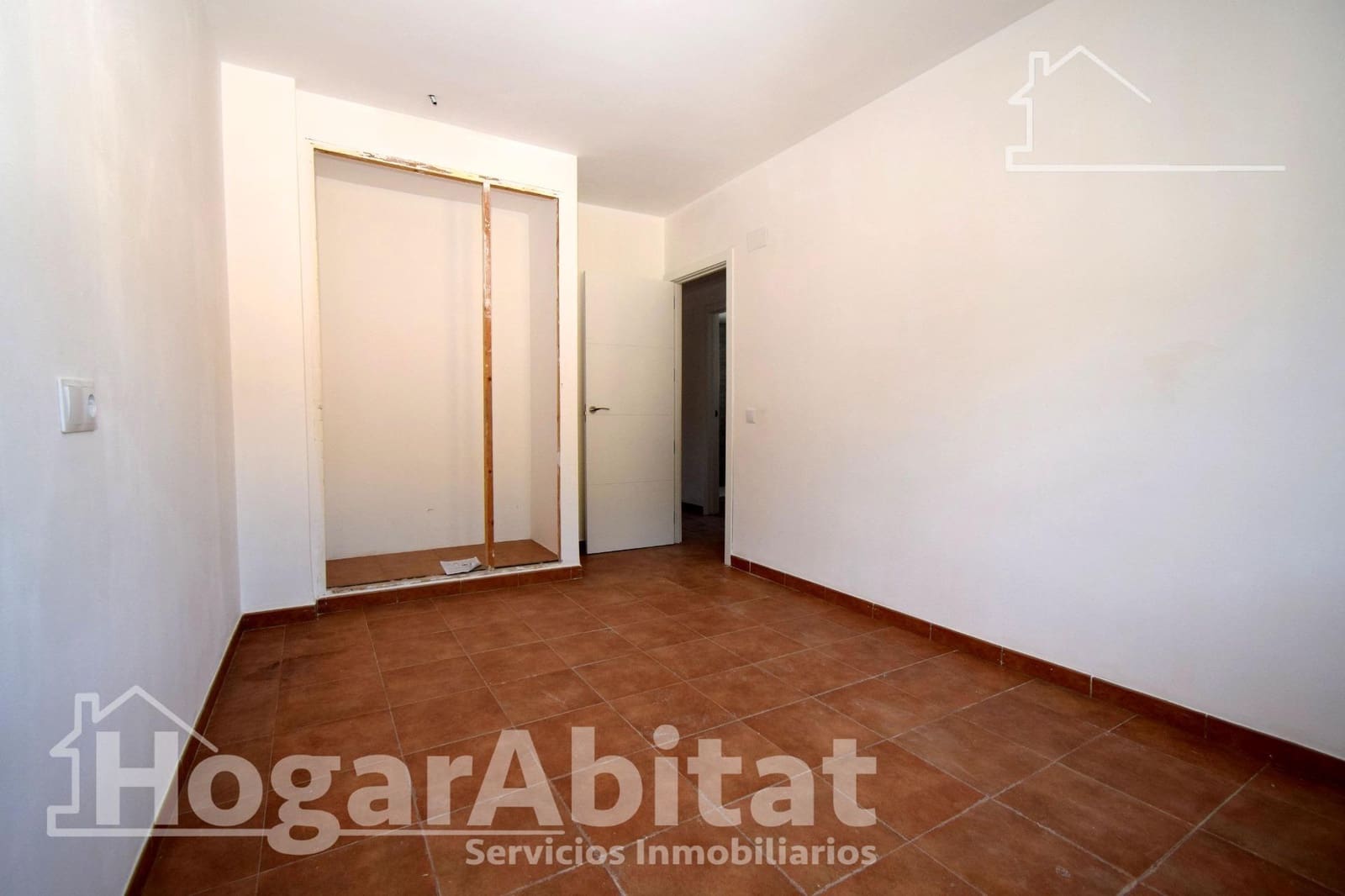 3 Zimmer Haus zu verkaufen in Chiva mit Garage - 350.000 € (Ref: 9860186)