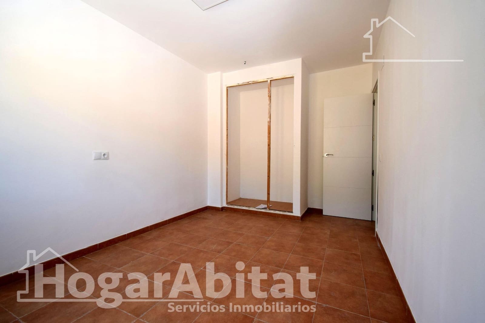 3 Zimmer Haus zu verkaufen in Chiva mit Garage - 350.000 € (Ref: 9860186)
