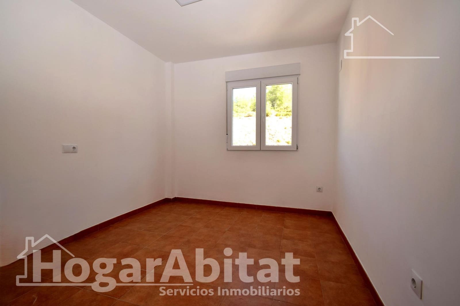 3 Zimmer Haus zu verkaufen in Chiva mit Garage - 350.000 € (Ref: 9860186)