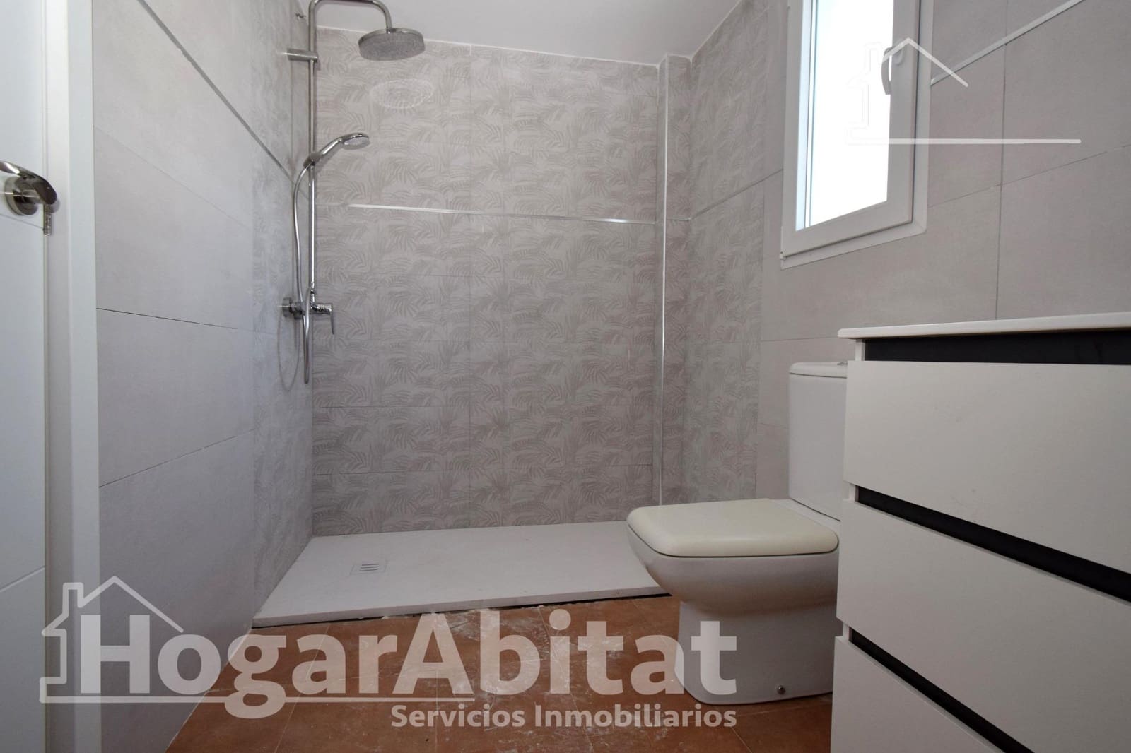 3 Zimmer Haus zu verkaufen in Chiva mit Garage - 350.000 € (Ref: 9860186)