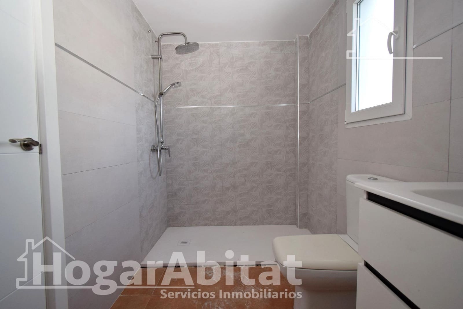 3 Zimmer Haus zu verkaufen in Chiva mit Garage - 350.000 € (Ref: 9860186)