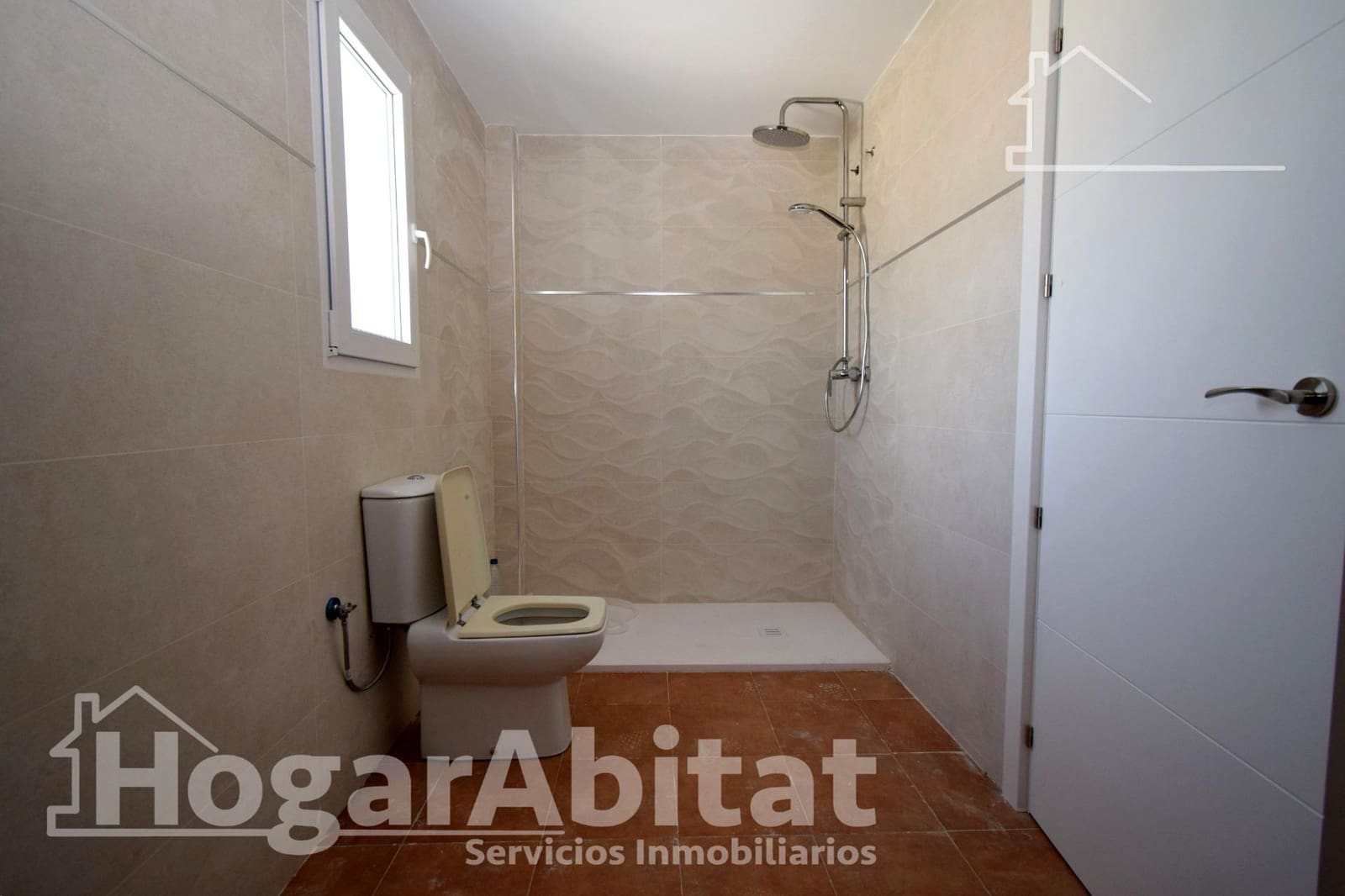 3 Zimmer Haus zu verkaufen in Chiva mit Garage - 350.000 € (Ref: 9860186)