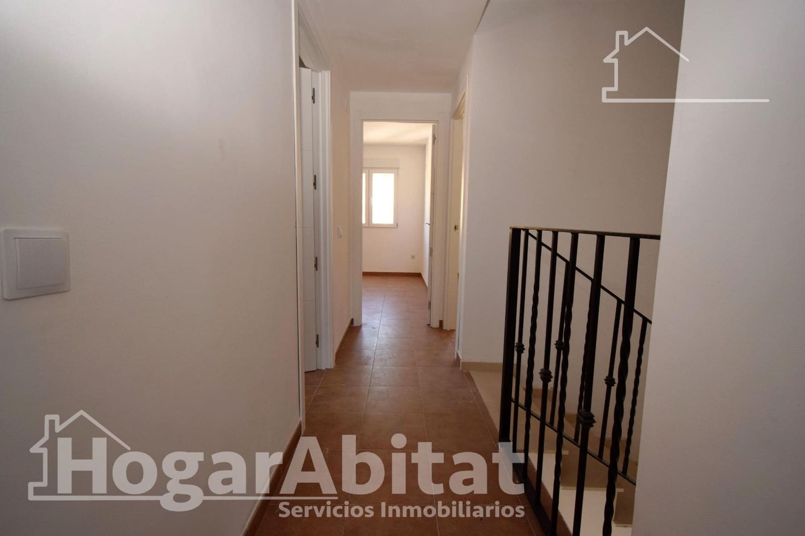 3 Zimmer Haus zu verkaufen in Chiva mit Garage - 350.000 € (Ref: 9860186)