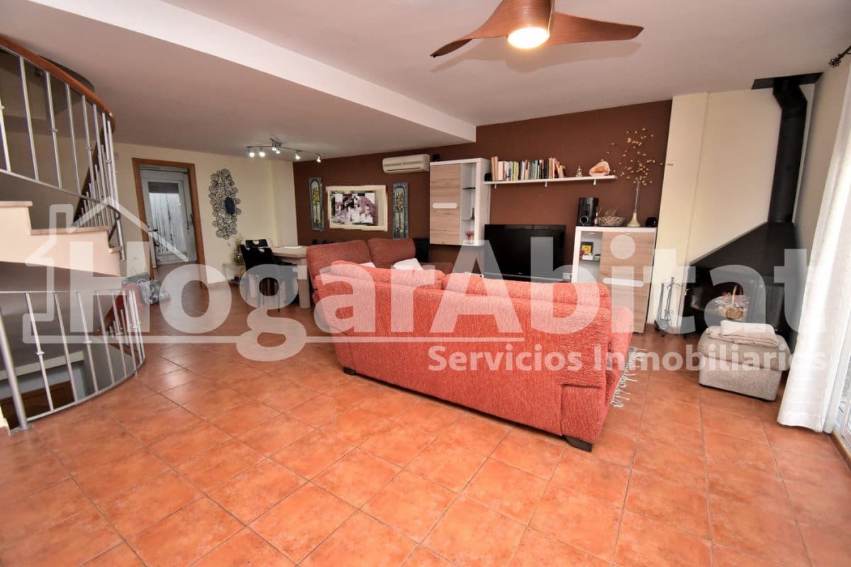 4 chambre Villa/Maison Mitoyenne à vendre à Burriana / Borriana avec piscine garage - 350 000 € (Ref: 9861908)