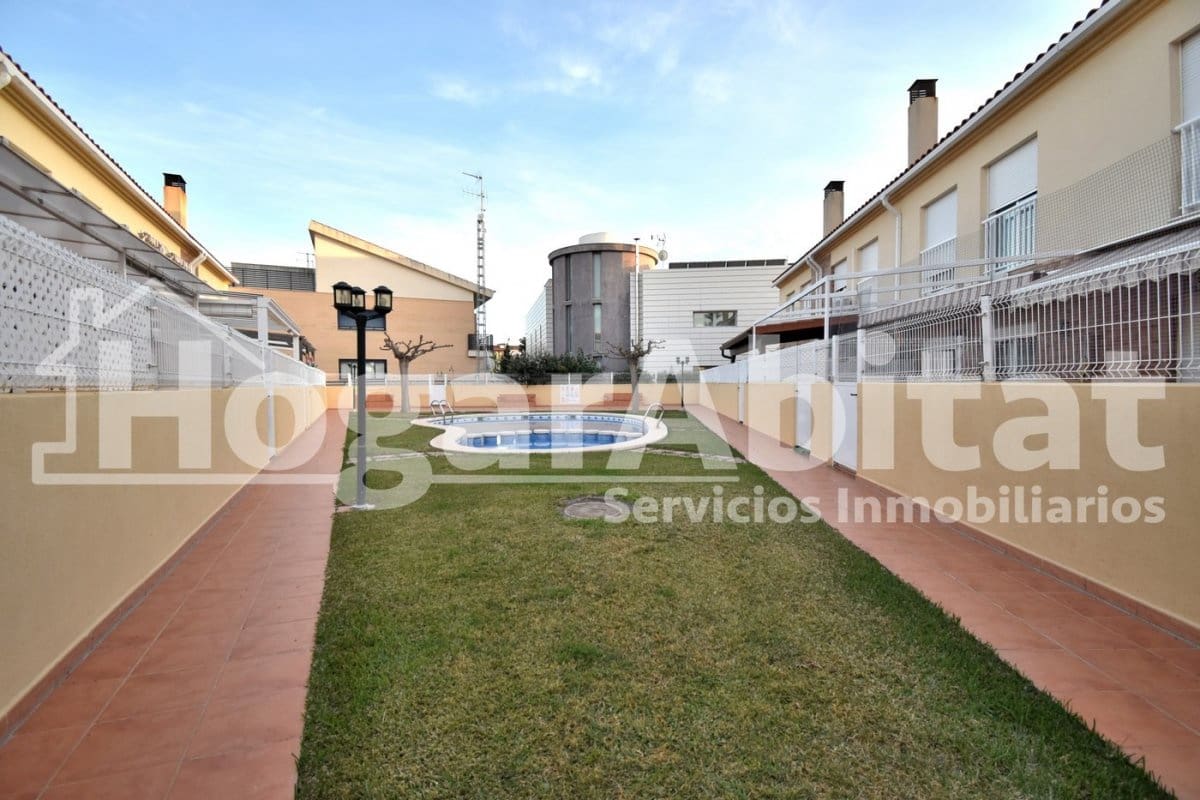 4 chambre Villa/Maison Mitoyenne à vendre à Burriana / Borriana avec piscine garage - 350 000 € (Ref: 9861908)