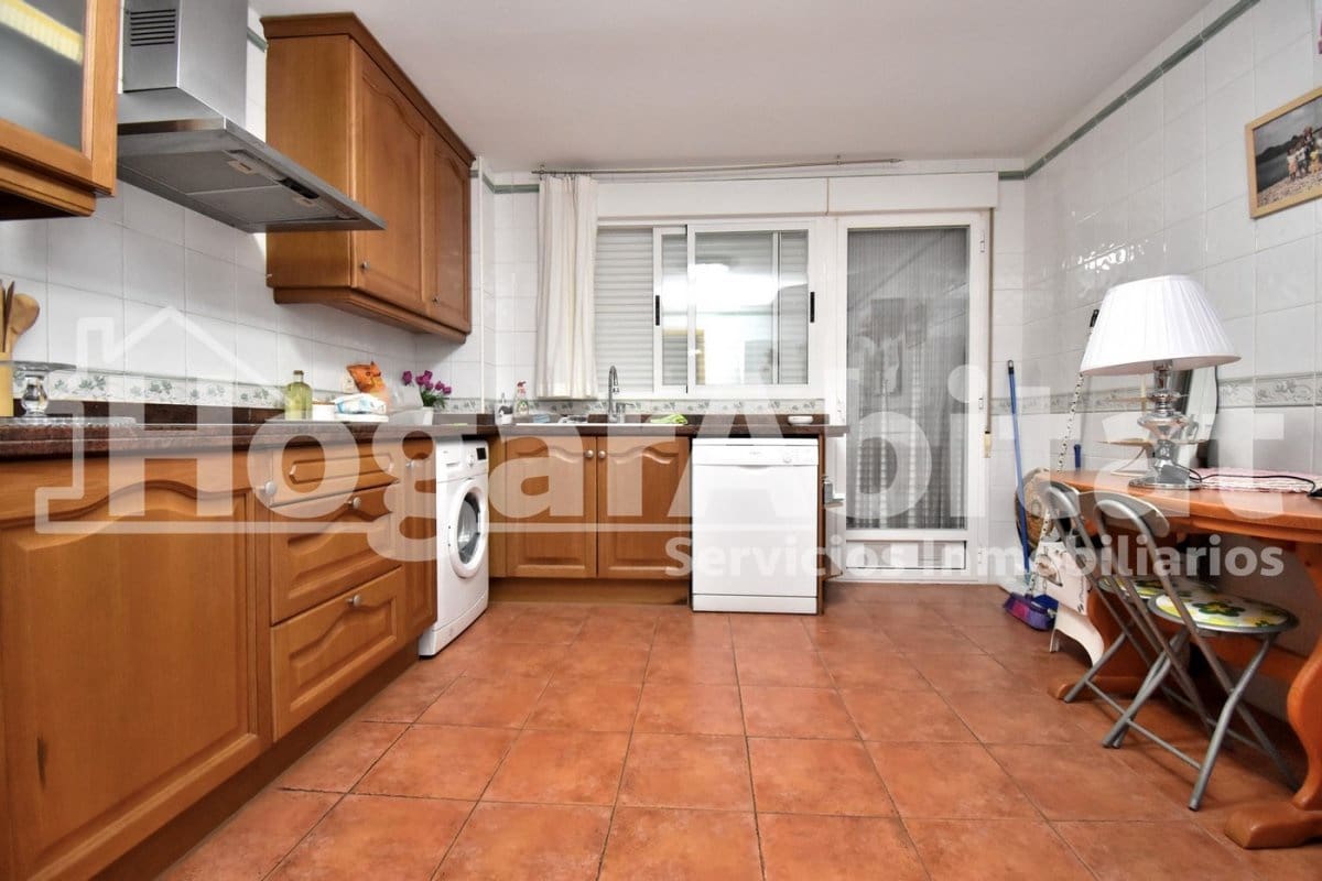 4 chambre Villa/Maison Mitoyenne à vendre à Burriana / Borriana avec piscine garage - 350 000 € (Ref: 9861908)