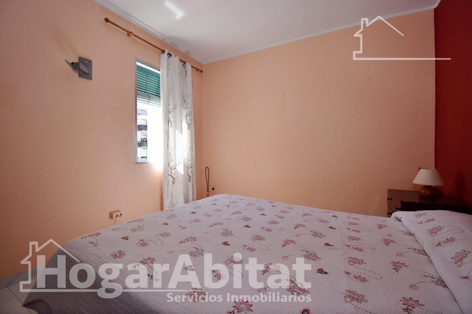 3 bedroom Flat for sale in Castello de la Plana - € 140,000 (Ref: 9861909)