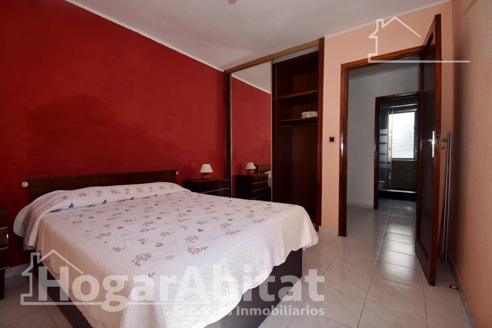 3 bedroom Flat for sale in Castello de la Plana - € 140,000 (Ref: 9861909)