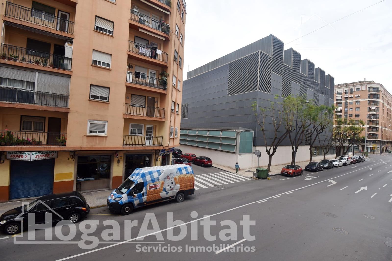 3 bedroom Flat for sale in Castello de la Plana - € 154,900 (Ref: 9861912)