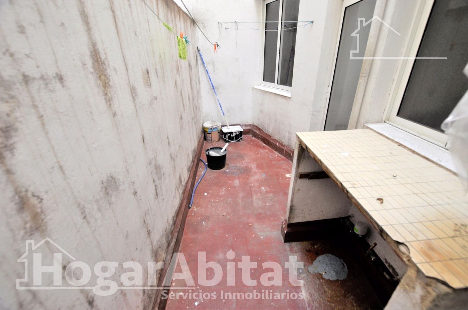 3 bedroom Flat for sale in Valencia city - € 220,000 (Ref: 9861913)