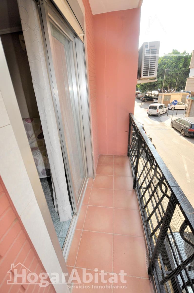 3 bedroom Flat for sale in Alaquas - € 180,000 (Ref: 9861918)