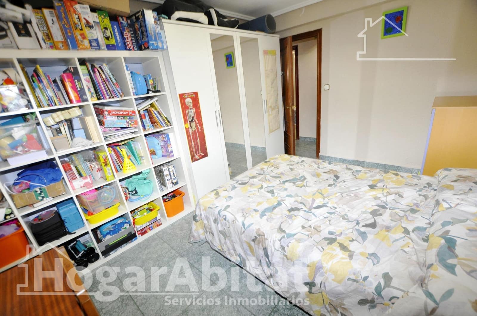 3 bedroom Flat for sale in Alaquas - € 180,000 (Ref: 9861918)
