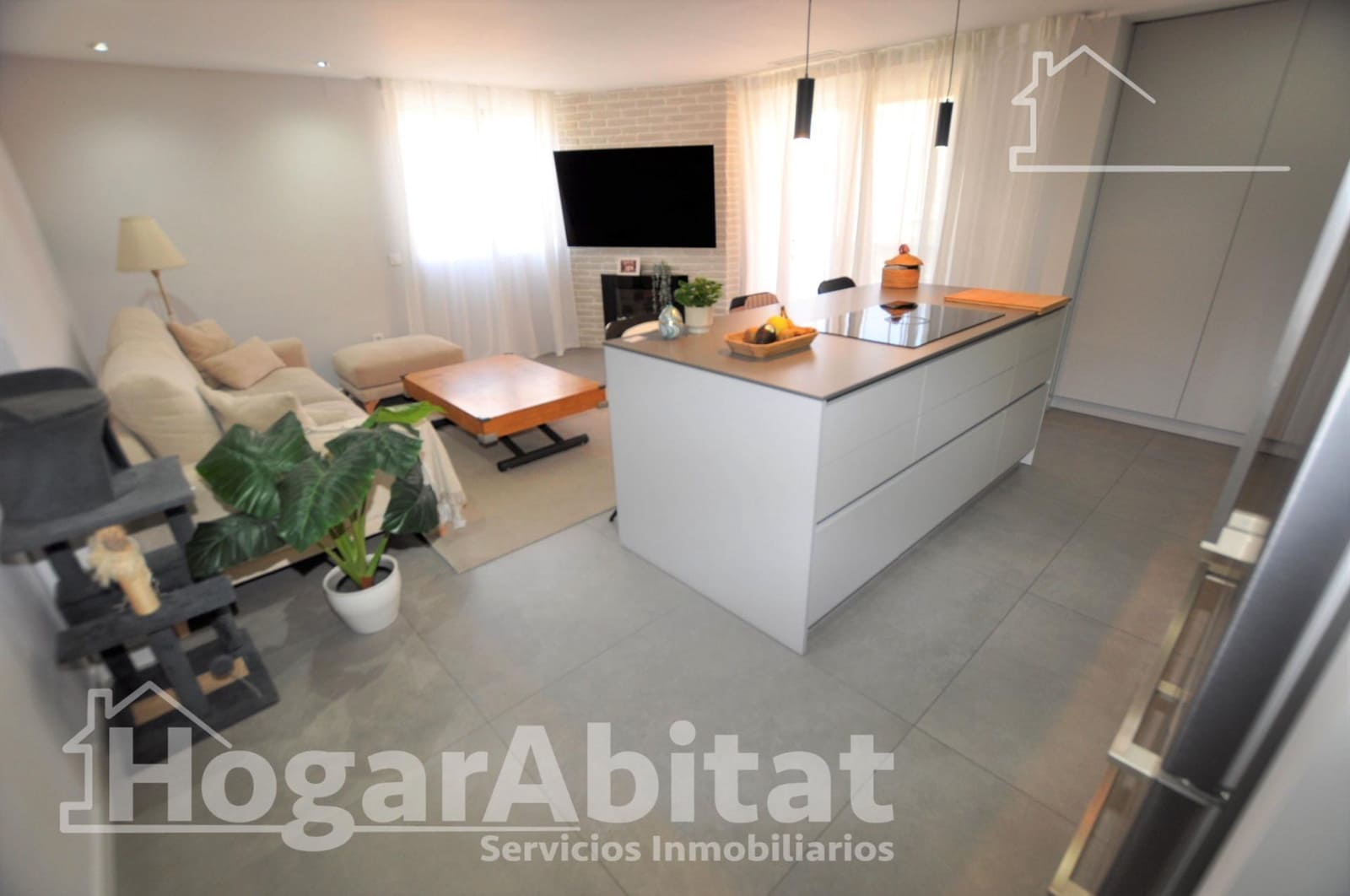 3 bedroom Flat for sale in Valencia city with garage - € 340,000 (Ref: 9865240)