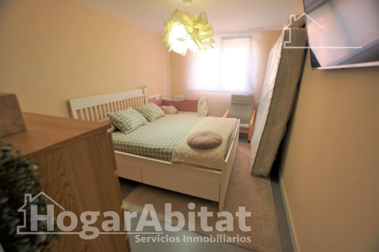 3 bedroom Flat for sale in Valencia city with garage - € 340,000 (Ref: 9865240)